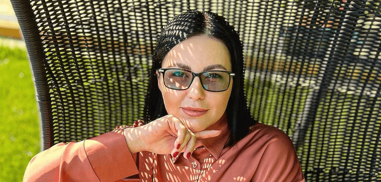 Lawyer Lands Russia’s First Fine For Her Banned Ad On Instagram